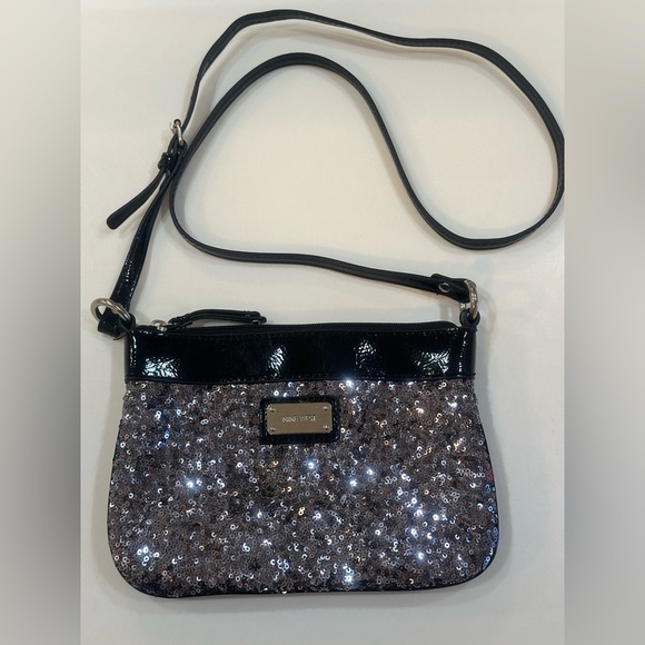 NINE WEST Silver Sequin Crossbody Bag Backside is black patent leather. 9” x 6” - Picture 1 of 9